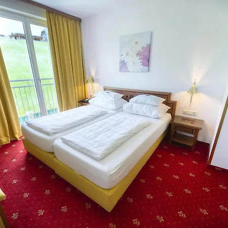 Hotel Friesacherhof 3*