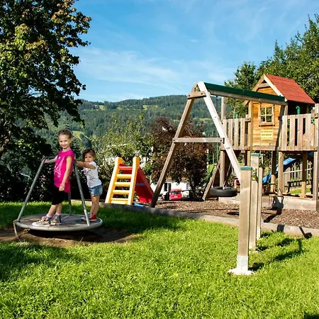 Friesacherhof 3*